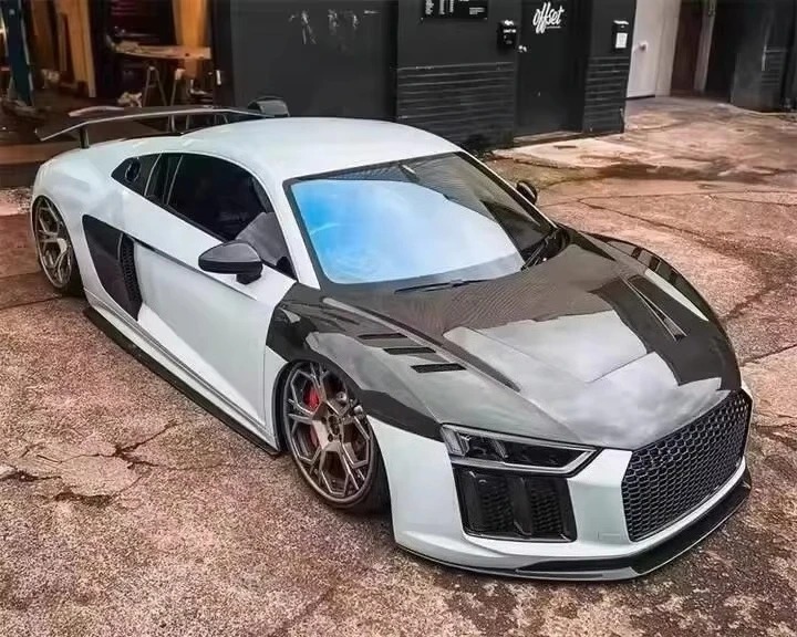 High Quality Real Carbon Fiber Front Hood Engine Bonnet Body Kit for R8 2017-2019 Front Bonnet Replacement Car Accessories